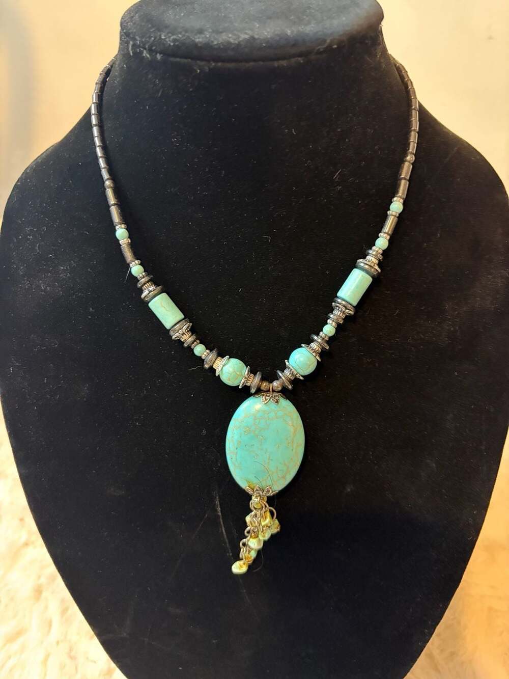 Southwestern Hematite and Turquoise-Colored Howlite Beaded Necklace